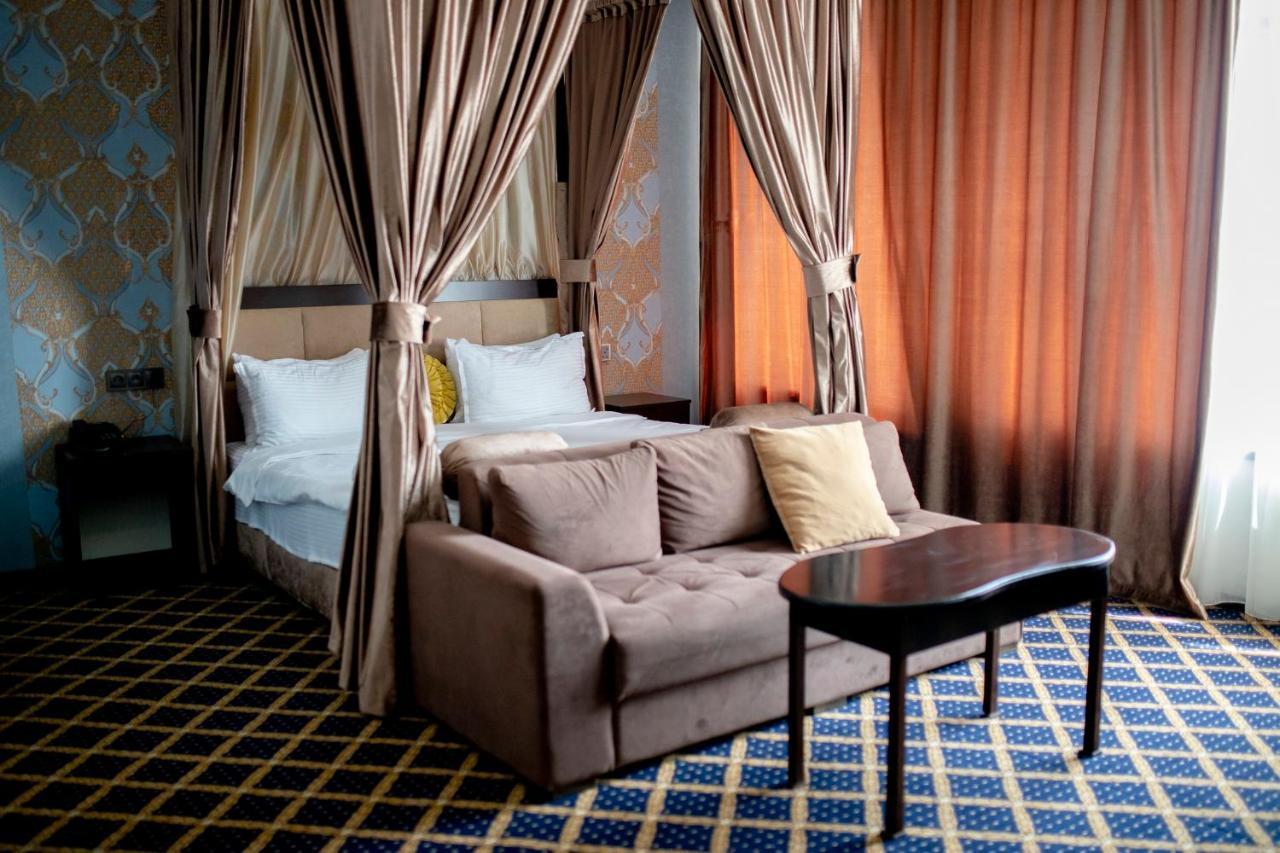 Hotel Corniche