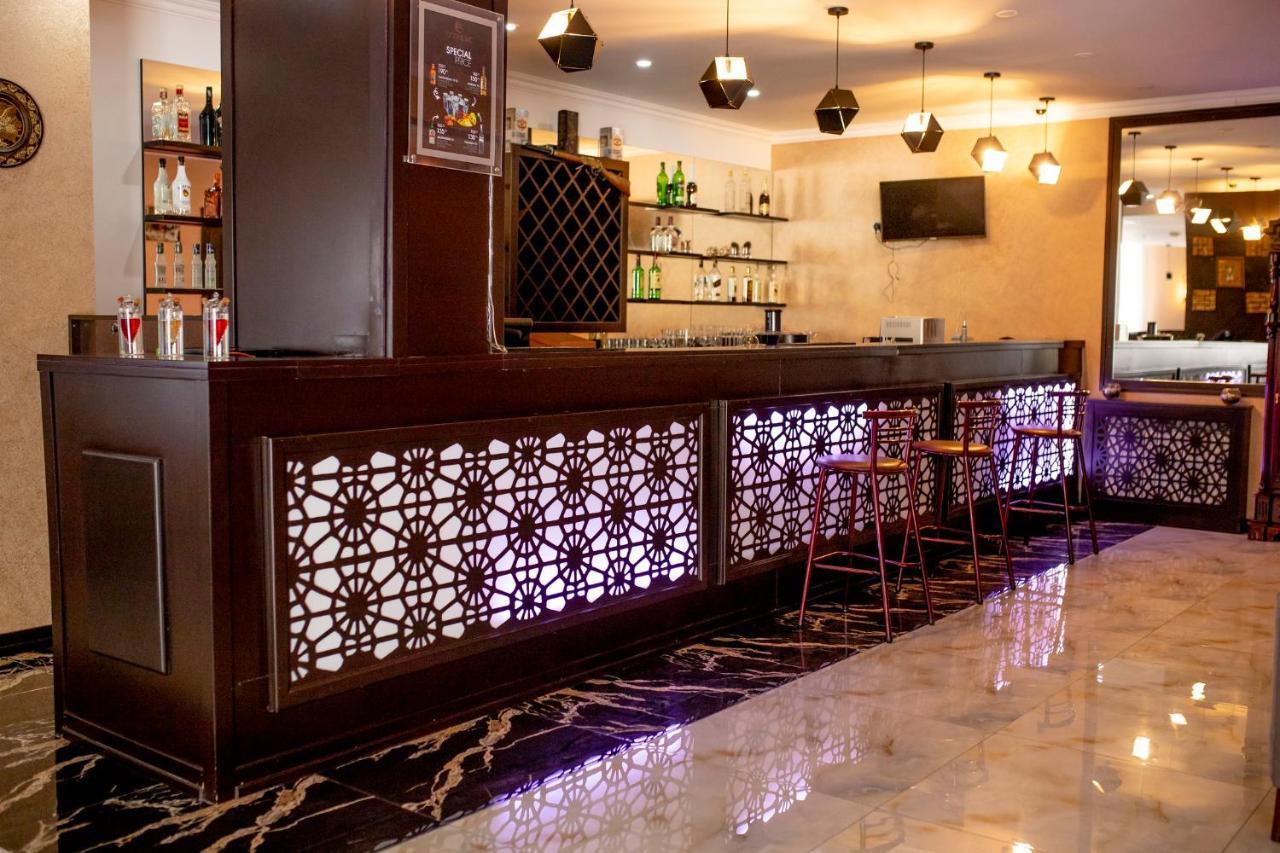 Hotel Corniche