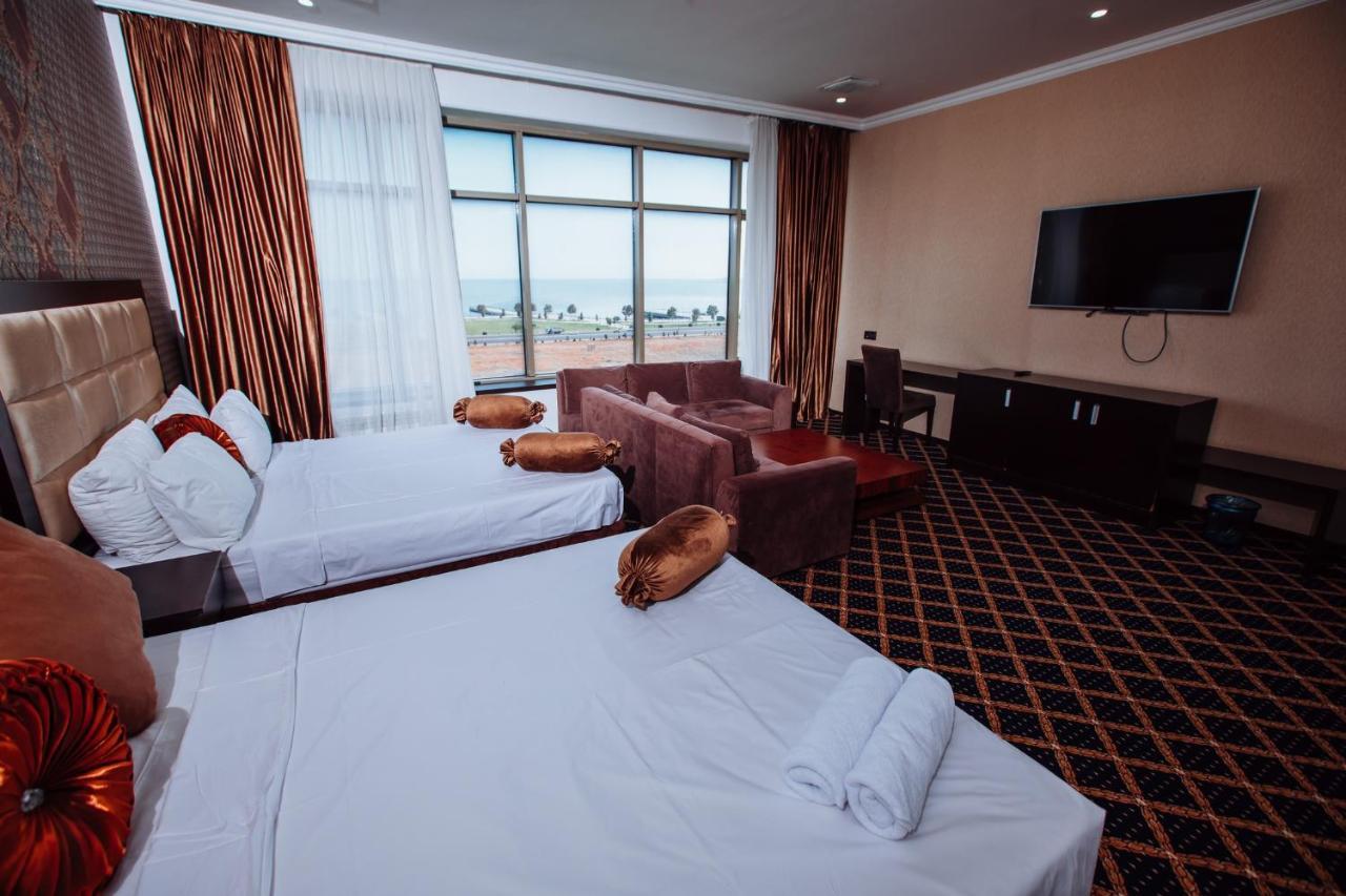 Corniche Hotel