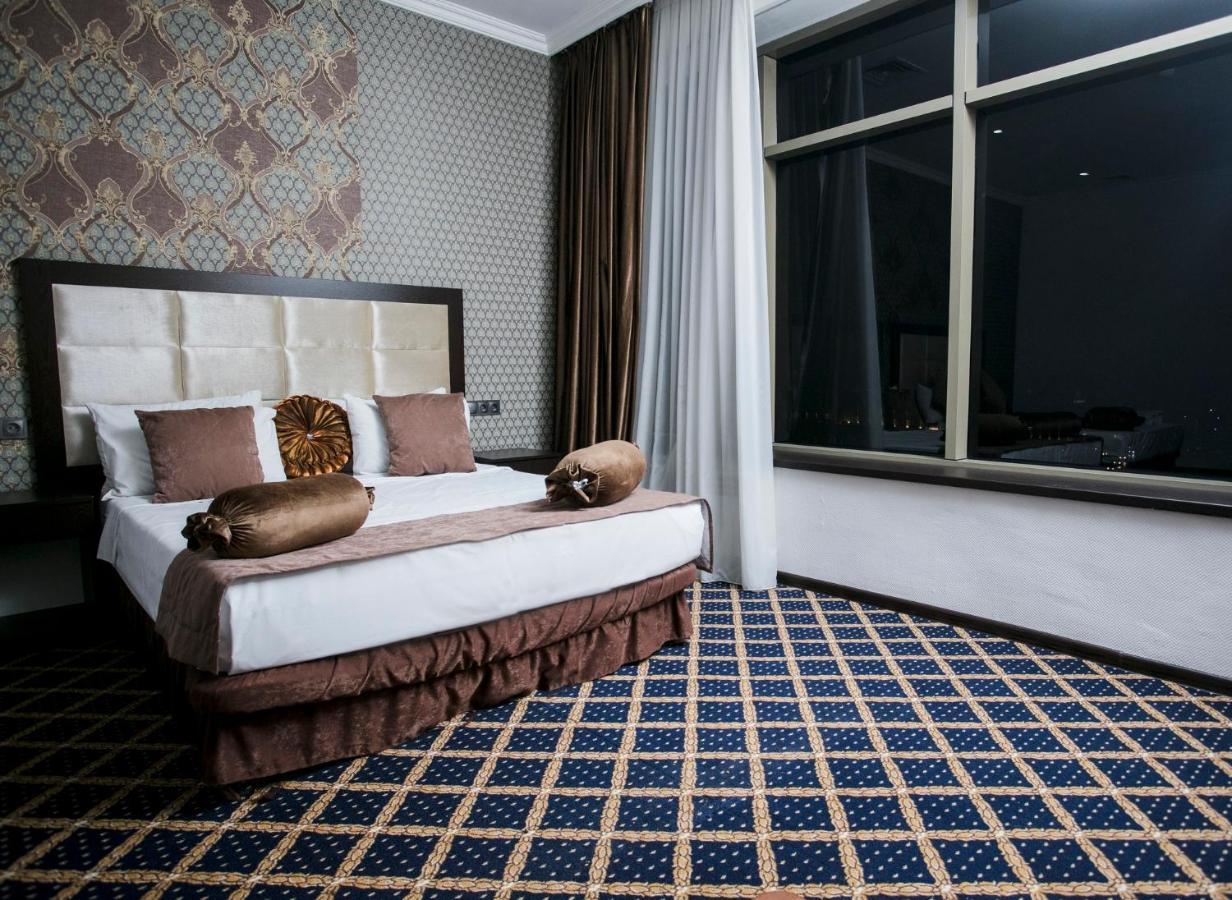 Corniche 4* Baku