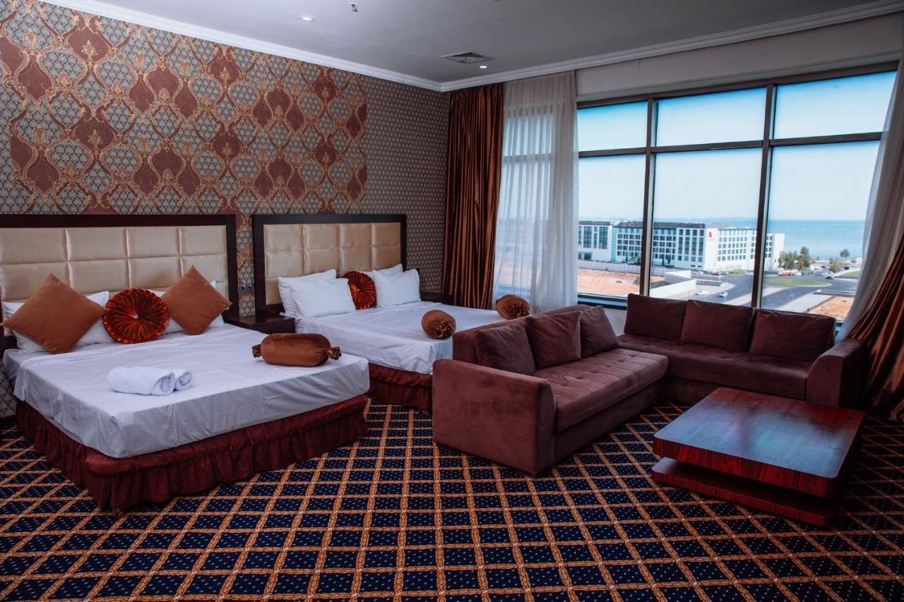 Hotel Corniche 4*