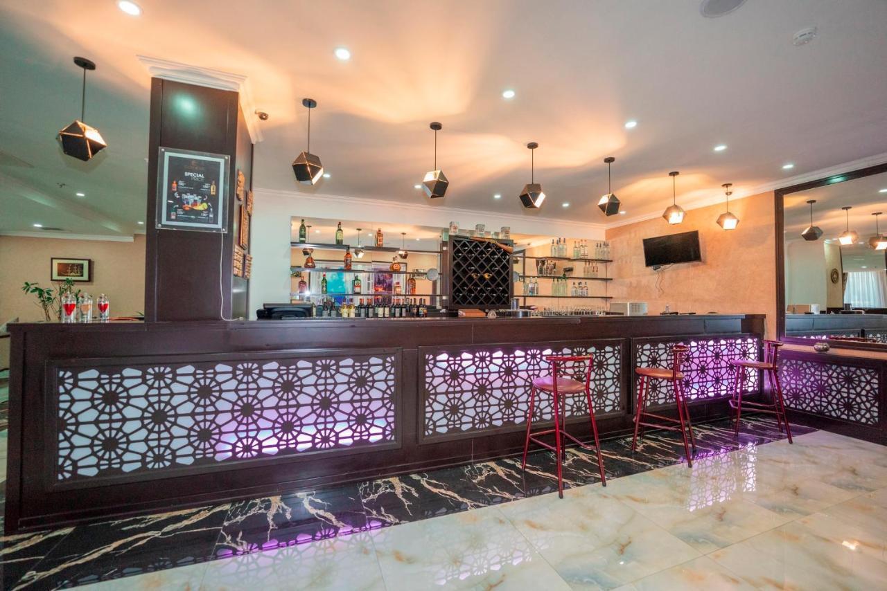 Hotel Corniche Baku