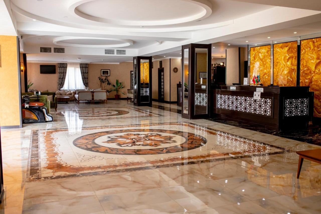 Hotel Corniche 4*