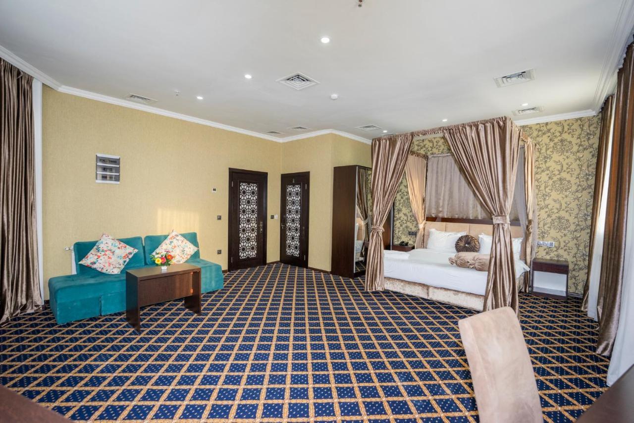 Corniche Hotel 4*