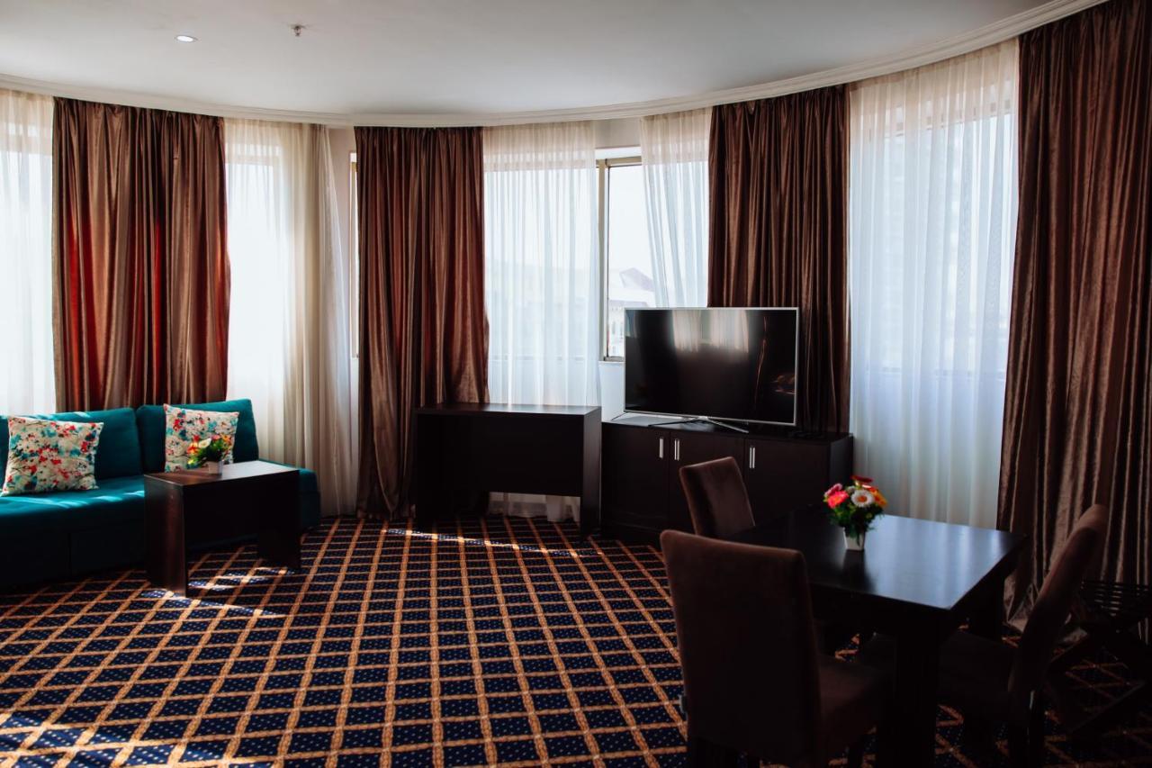 Hotel Corniche