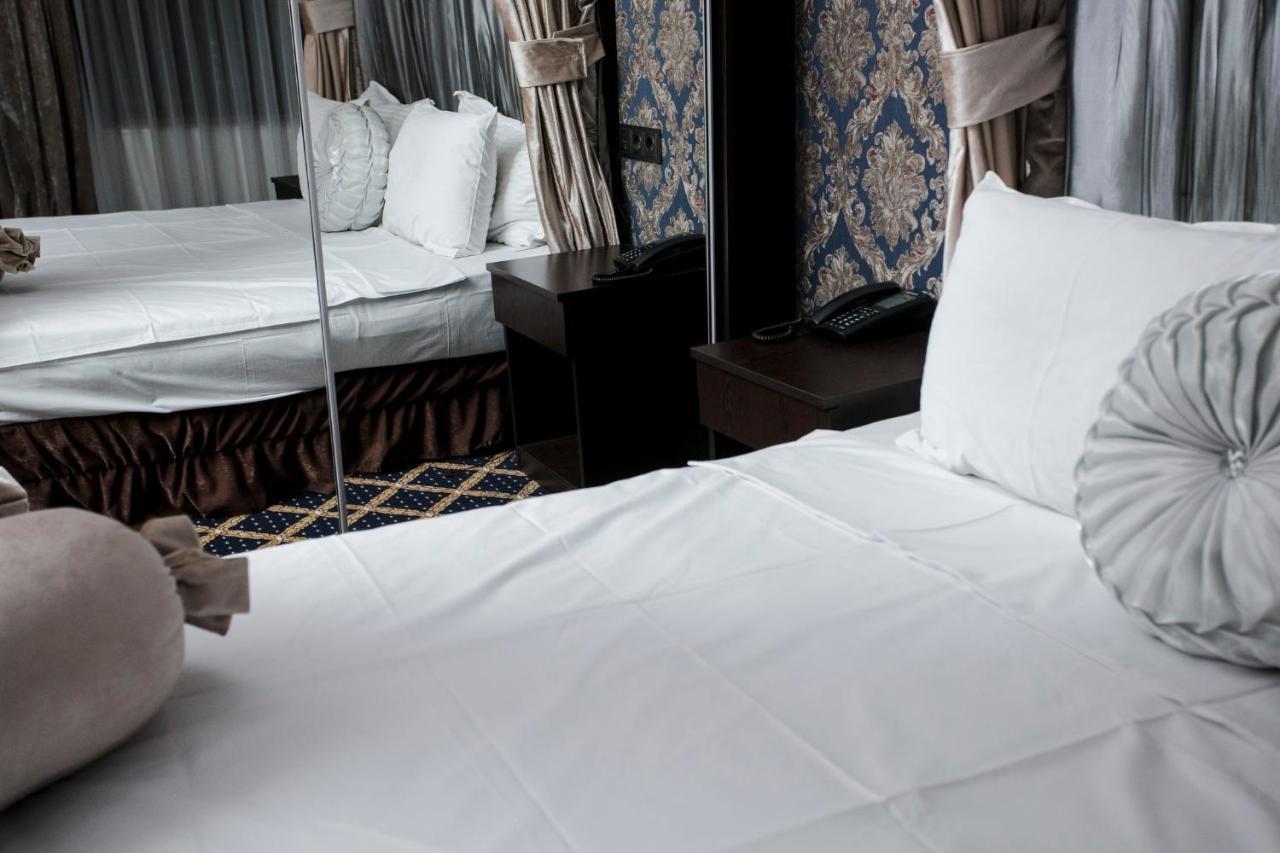 Corniche Hotel