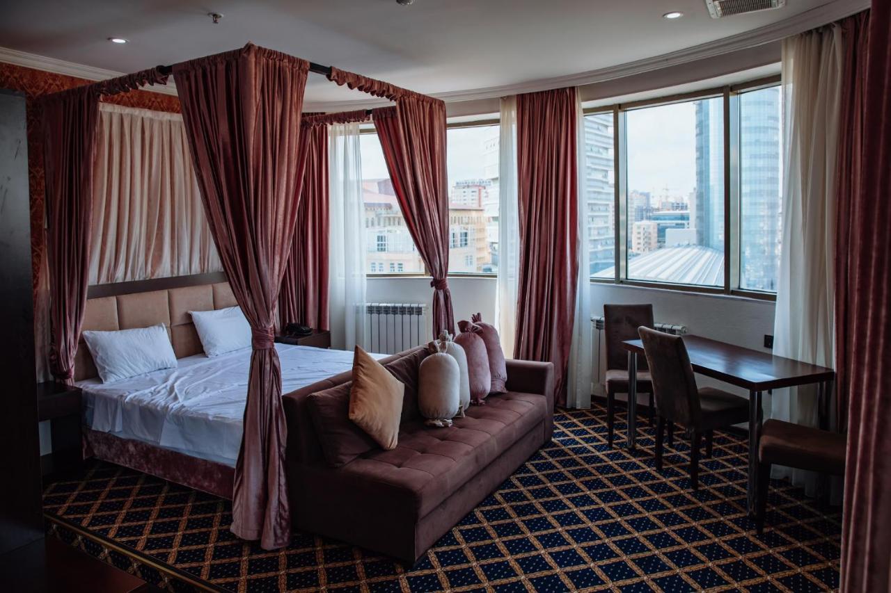 Hotel Corniche
