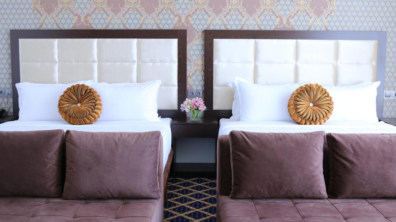 Corniche Hotel 4*