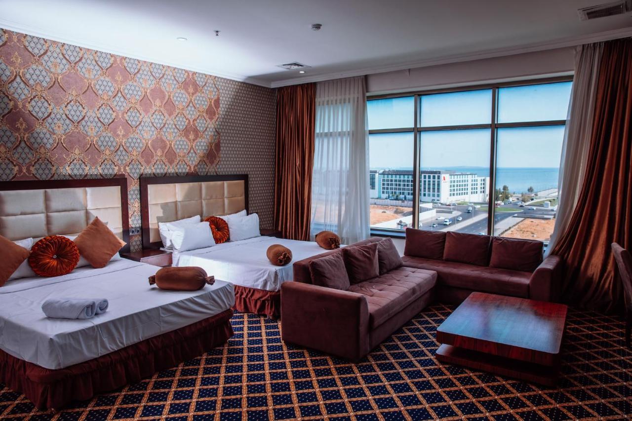 Corniche Hotel 4*