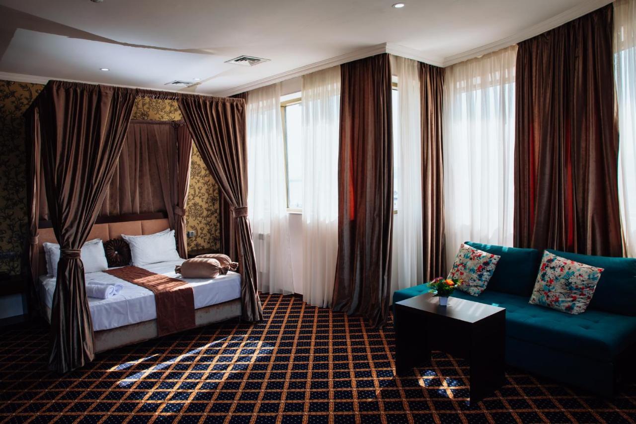 Corniche 4* Baku